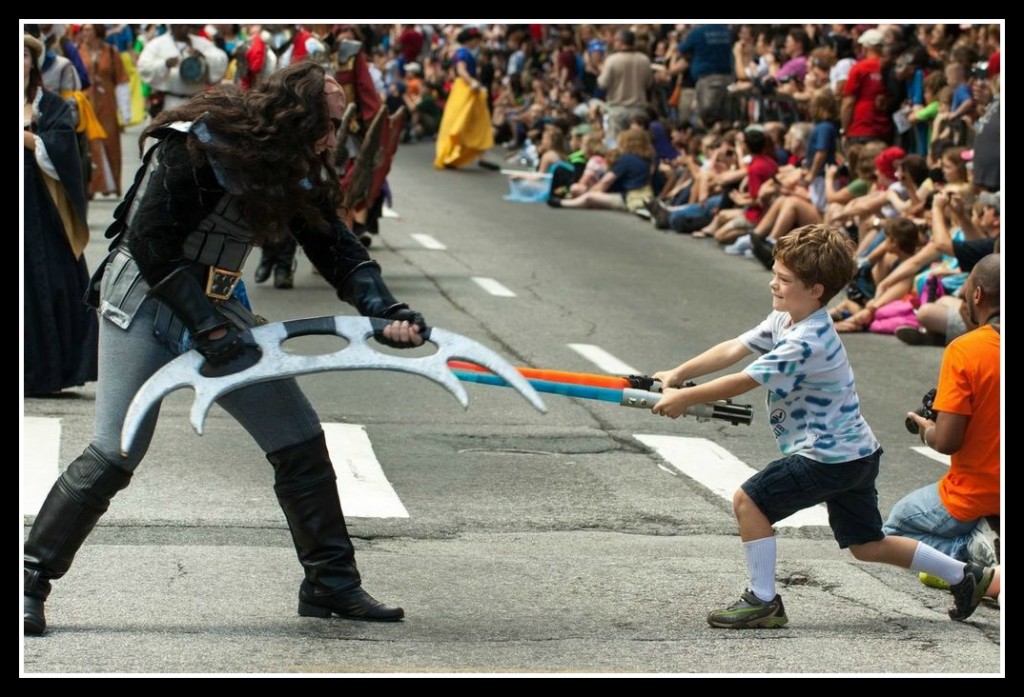 Klingon duel at Dragon Con