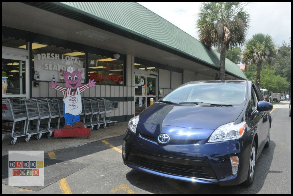 Testing the Toyota Prius at the Piggly Wiggly