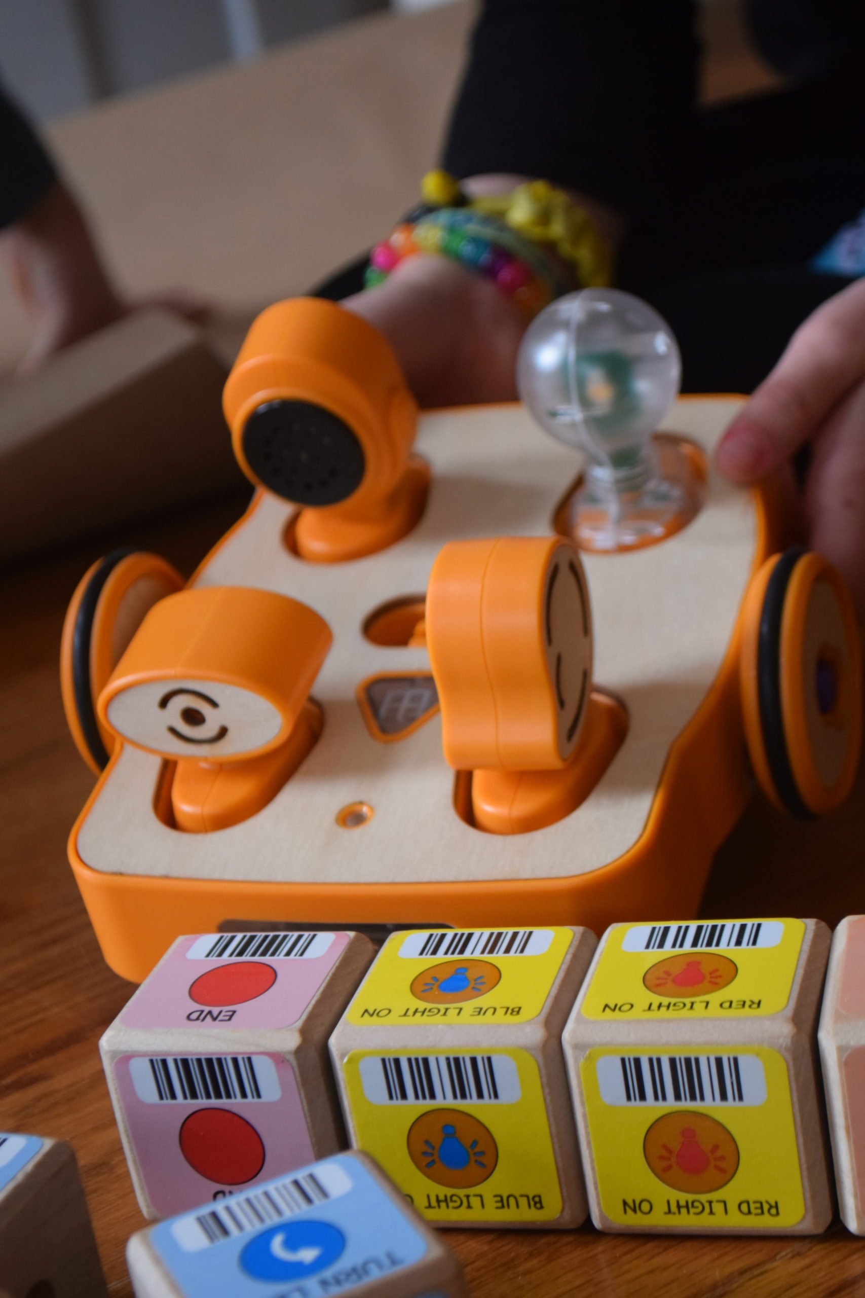 The KIBO robot kit is an almost zero learning curving coding activity that’s great for ages 4-7. It’s screen-free and can demo up to mid-elementary students.