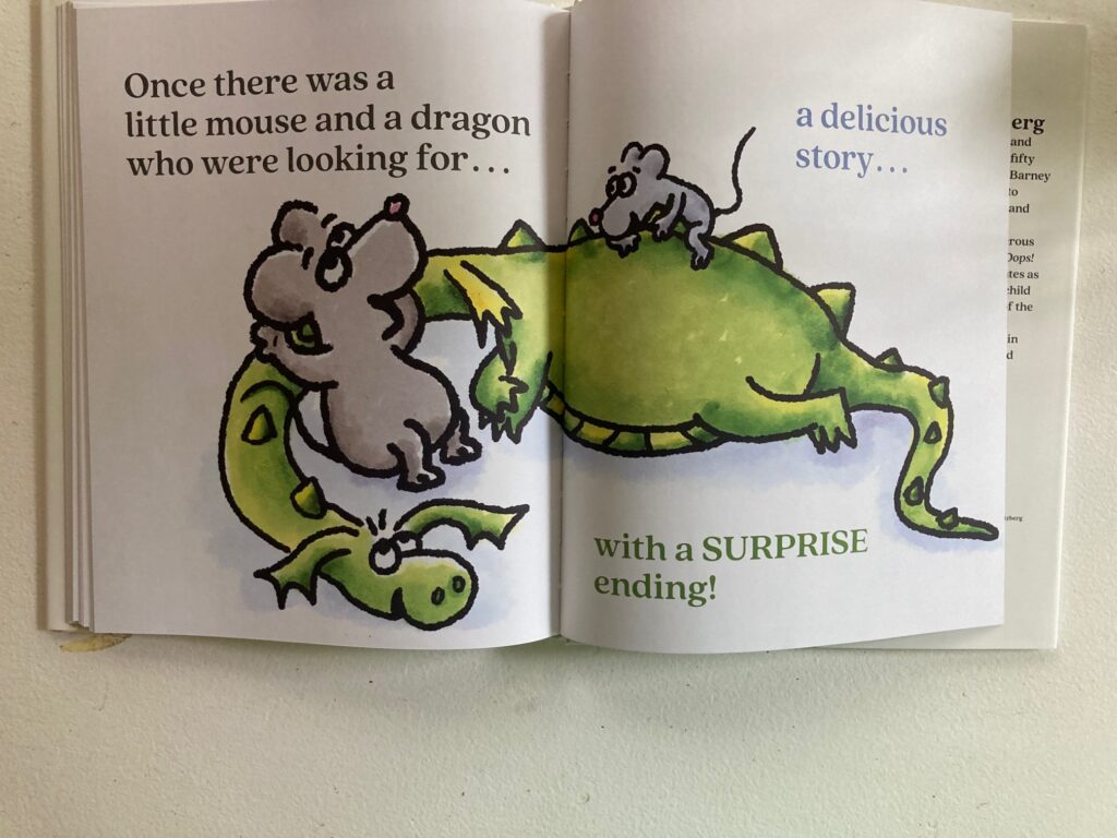 A Delicious Story is an illustrated book that seems simple and happily breaks the fourth wall in a story that allows young readers to guess, think and fill in the blanks.